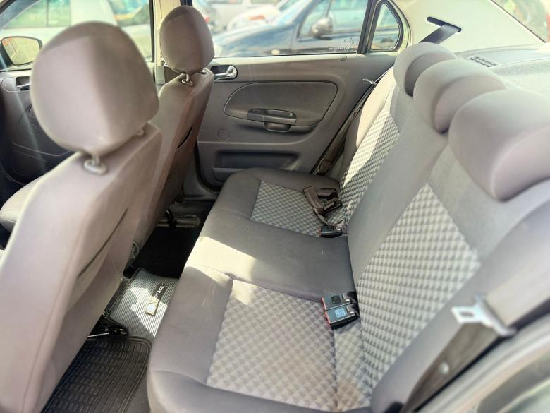 VW - VolksWagen - VOYAGE CL 1.6